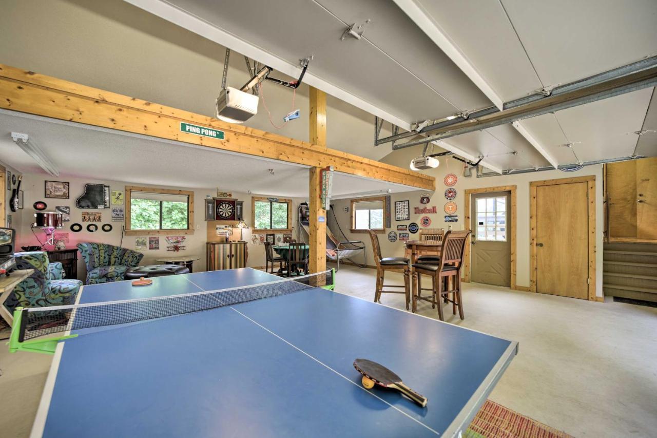 Vibrant Bryson City Home With Mtn Views And Deck! Екстер'єр фото